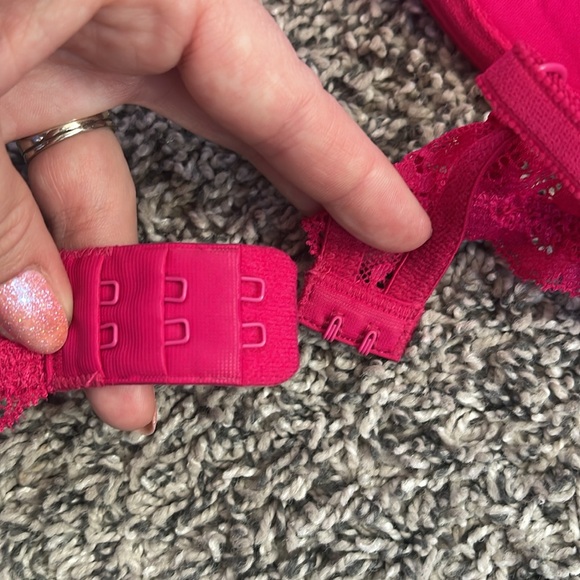 34C bra Gilligan and OMalley bra magenta pink lace padded push up underwire bra - Picture 11 of 13